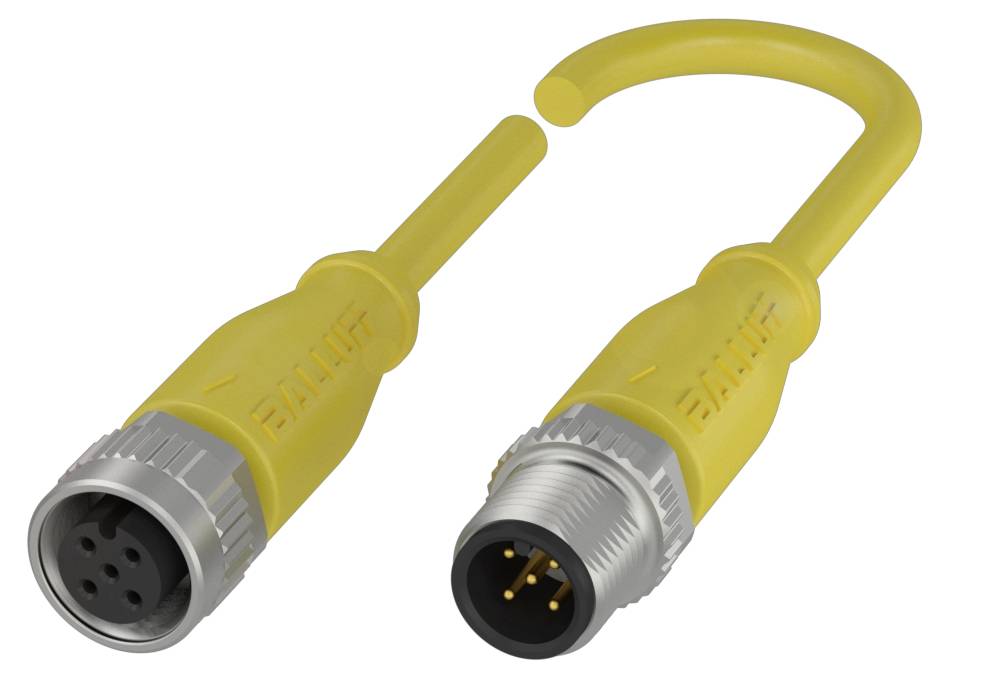 Gelbes Sensor-Steckverbinderpaar, links eine Buchse mit vier Löchern, rechts ein Stecker mit vier Pins, beide mit Metallgewinde.