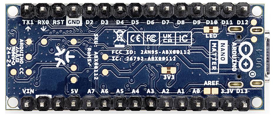 Ein Arduino Nano Mikrocontroller mit mehreren Anschlüssen und Schaltungen auf einer blauen Platine; geeignet für elektronische Projekte.