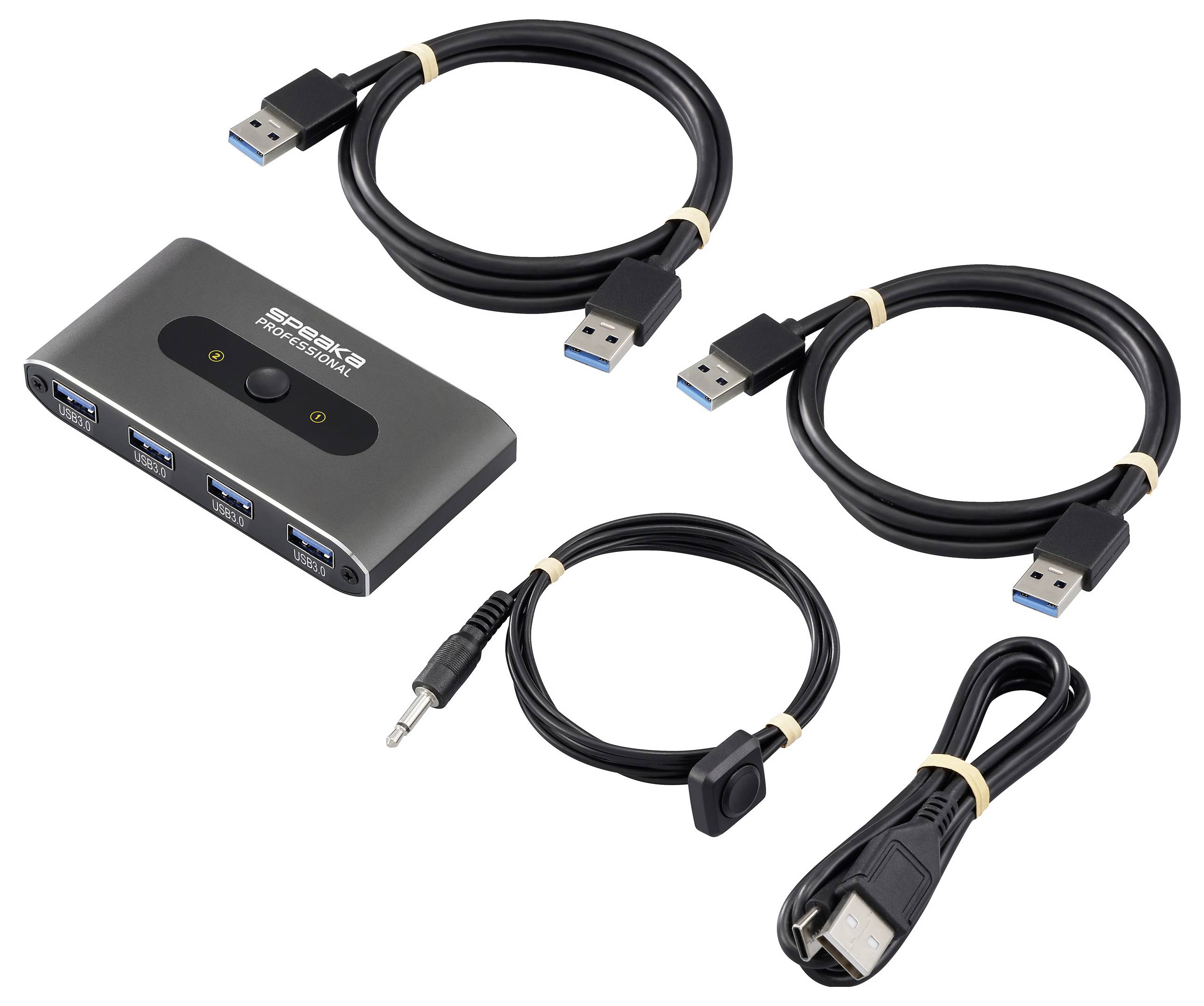 Ein USB-Switch mit vier USB 3.0-Anschlüssen, drei USB-Kabeln, einem Audiekabel und einem Netzkabel, der zum Anschluss mehrerer Geräte an einen Computer verwendet wird.