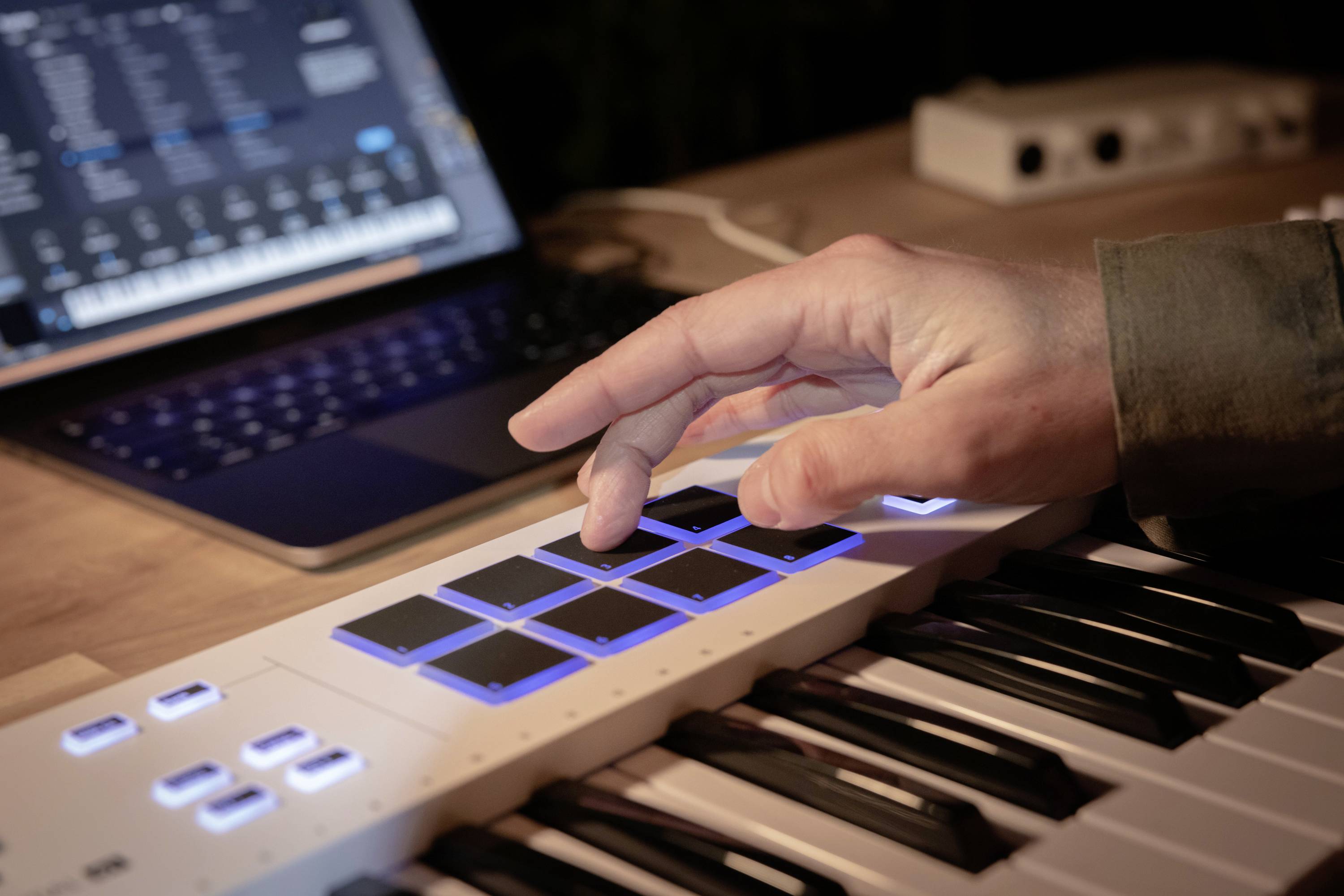 Arturia KeyLab Essential 61 mk3 Keyboard Weiß