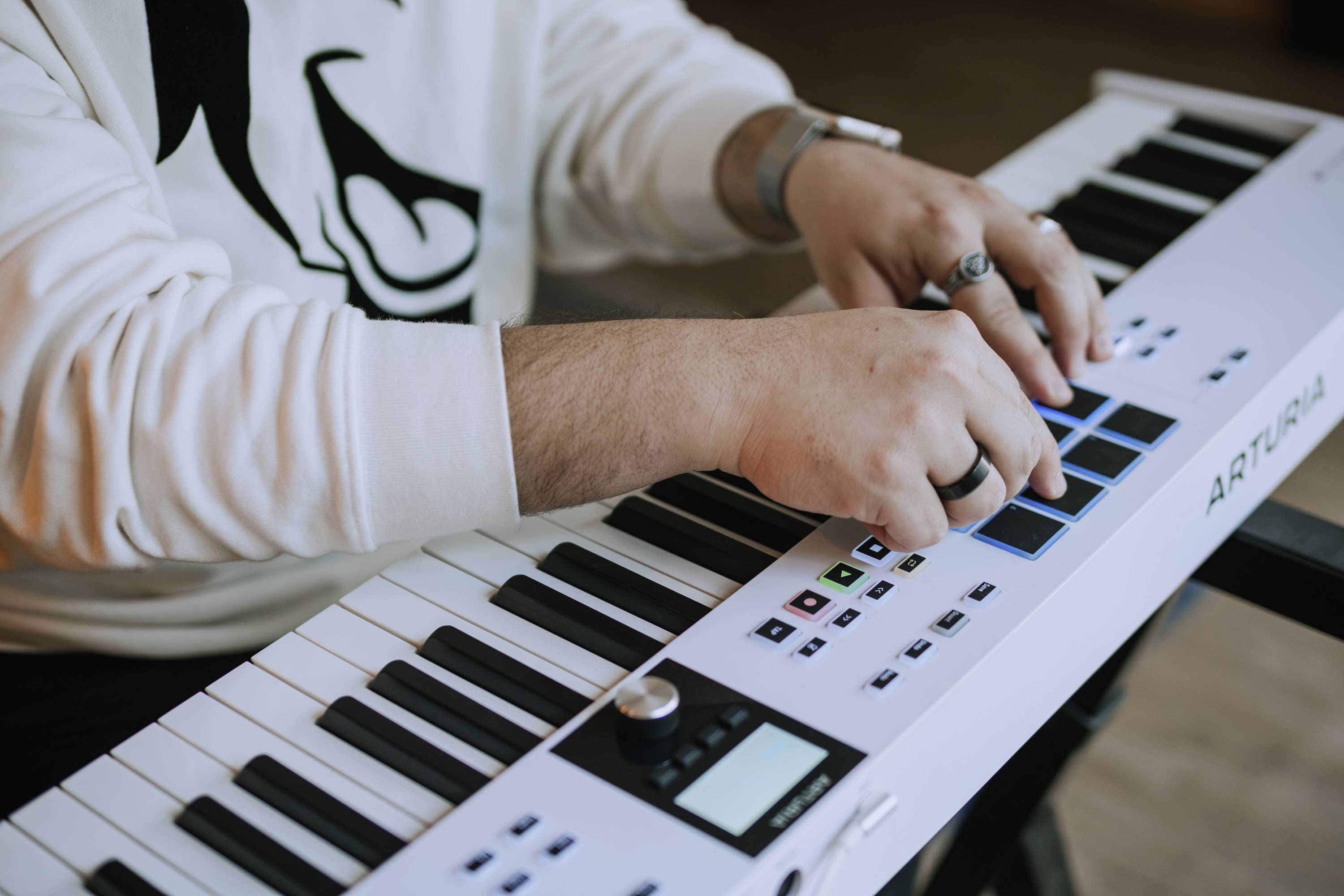 Arturia KeyLab Essential 88 mk3 Keyboard Weiß