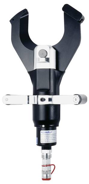 Ein hydraulisches Rettungswerkzeug mit großen schwarzen Greifbacken und silbernen Griffen, das in Notsituationen zum Schneiden oder Spreizen von Materialien verwendet wird.