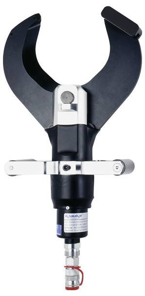 Hydraulisches Rettungswerkzeug mit offenen Backen, das zum Durchtrennen von Materialien verwendet wird, häufig in Notsituationen. Schwarze und metallische Bauweise.