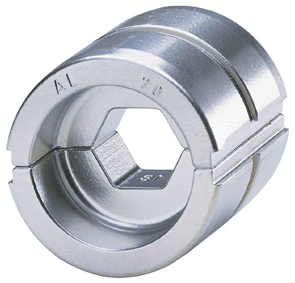 Ein silbernes Metallobjekt mit Rillen und sechseckiger Öffnung, mit der Beschriftung 