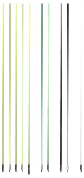 Zehn Angelruten werden im Bild vertikal präsentiert. Fünf sind gelb-grün, drei sind dunkelgrün, eine ist schwarz und eine ist weiß. Jede Rute verfügt über Metallarmaturen am unteren Ende.