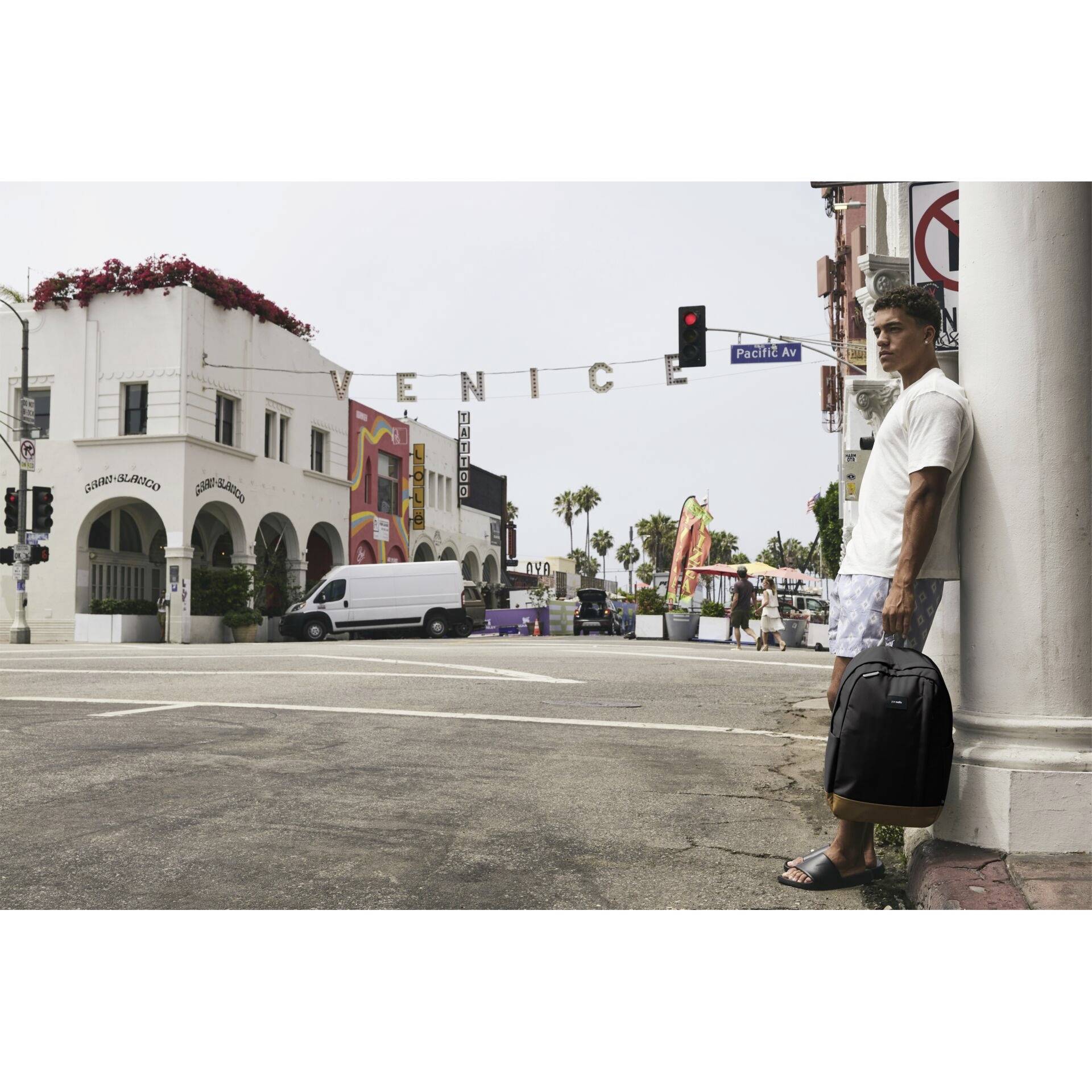 Pacsafe Notebook Rucksack GO 25l Schwarz