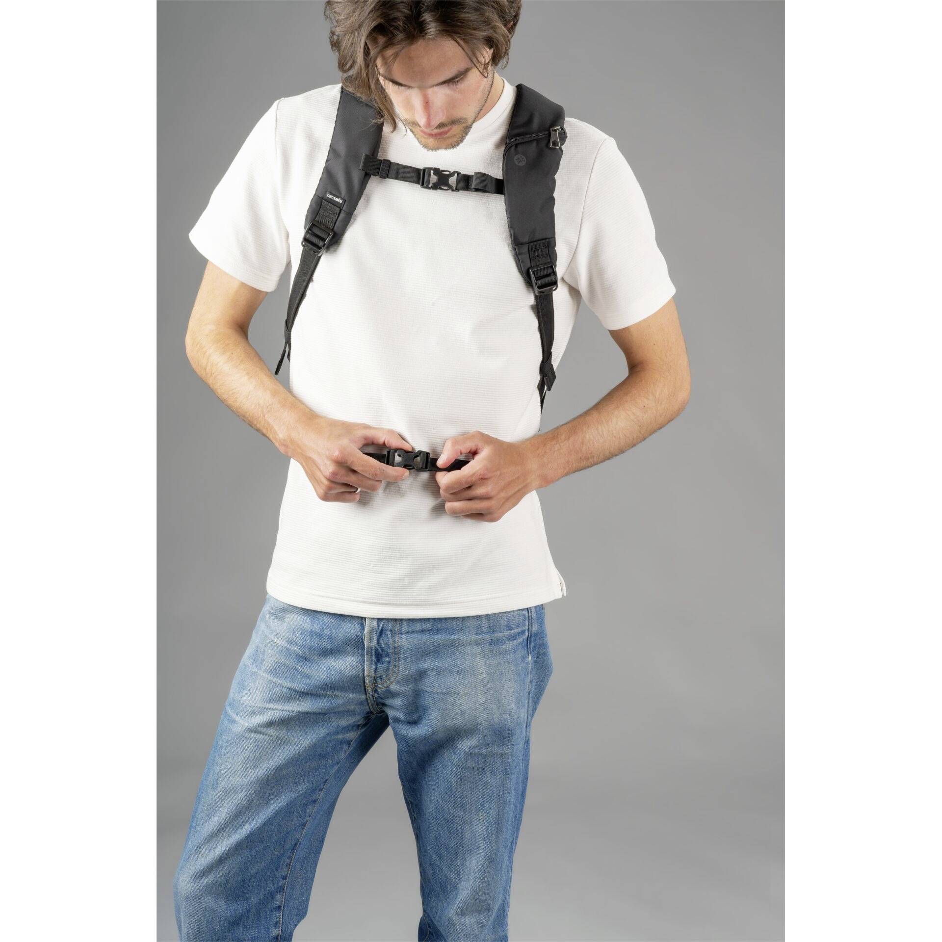 Pacsafe Notebook Rucksack V 26l Tour Schwarz