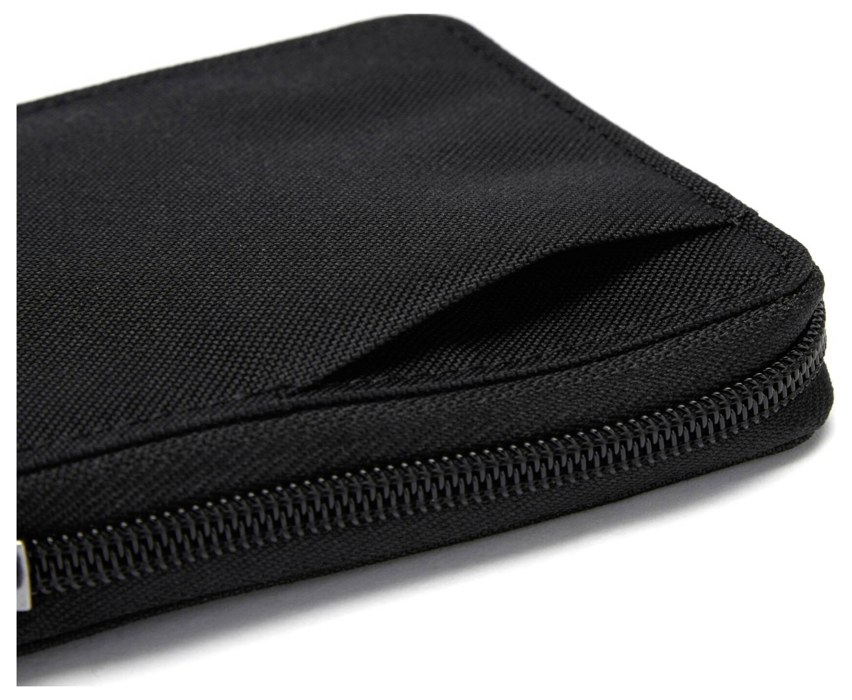 Pacsafe Portemonnaie RFIDsafe Zip Around Wallet (B x H x T) 11 x 10 x 2cm Schwarz 11050130