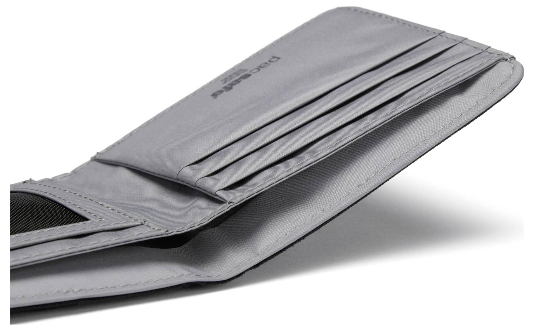 Pacsafe Portemonnaie RFIDsafe Bifold Wallet (L x B x H) 1 x 10.5 x 9cm Schwarz 11000130