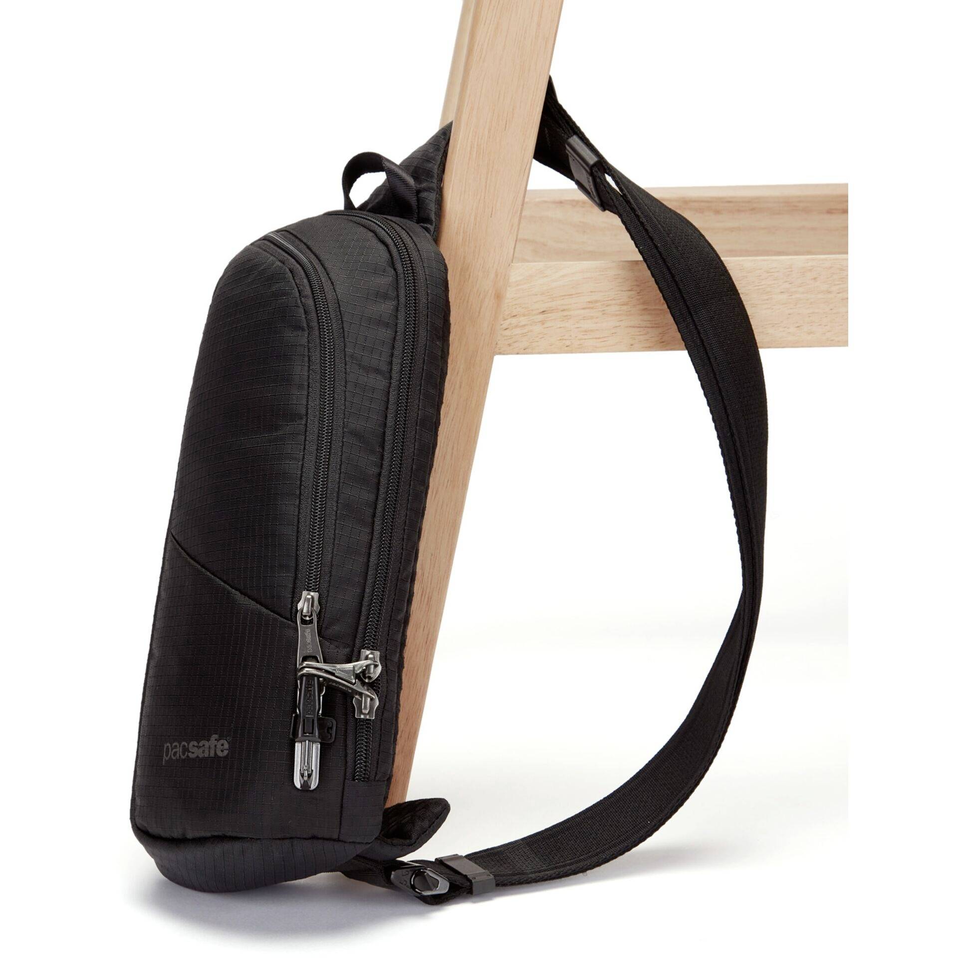 Pacsafe Umhängetasche Vibe 150sling 2.5l (B x H x T) 16 x 33 x 6cm Schwarz 60161130