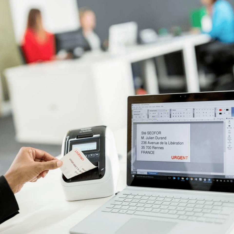 Brother QL-820NWBc - Etikettendrucker Etikettendrucker Thermodirekt 300 x 600 dpi Etikettenbreite (max.): 62mm