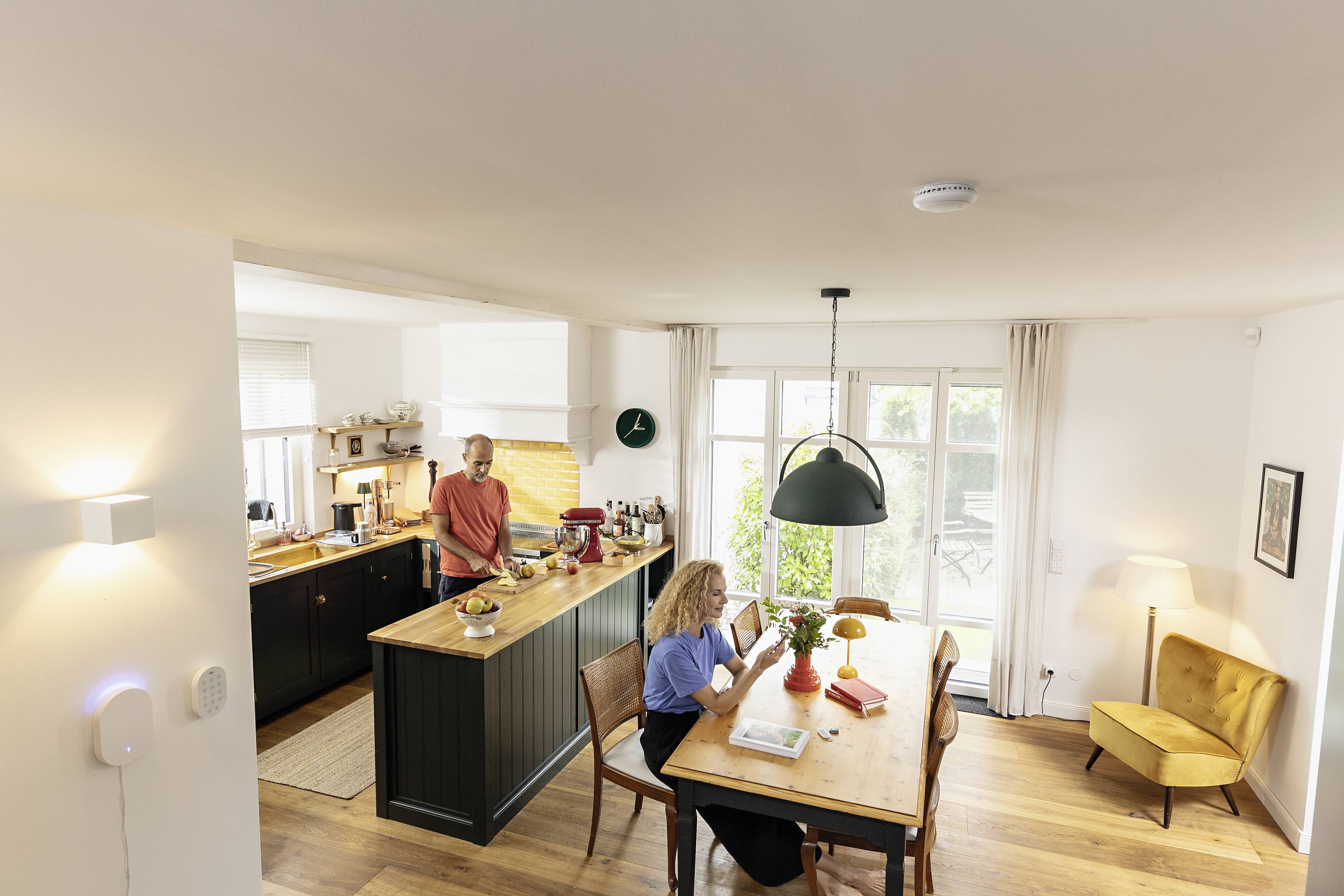 ABUS Smartvest Pro Funk-Alarmanlage & App - Starter Set FUAA45000 Funk-Alarmanlagen-Set