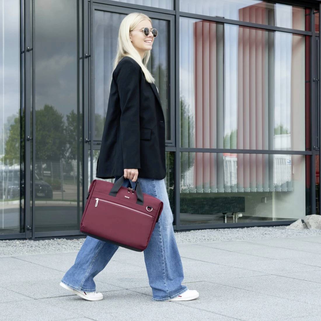 Hama Notebook Tasche Laptop-Tasche "Ultimate", 40 - 41cm (15,6" - 16,2"), Rot Passend für maximal: 41,1cm (16,2") Rot