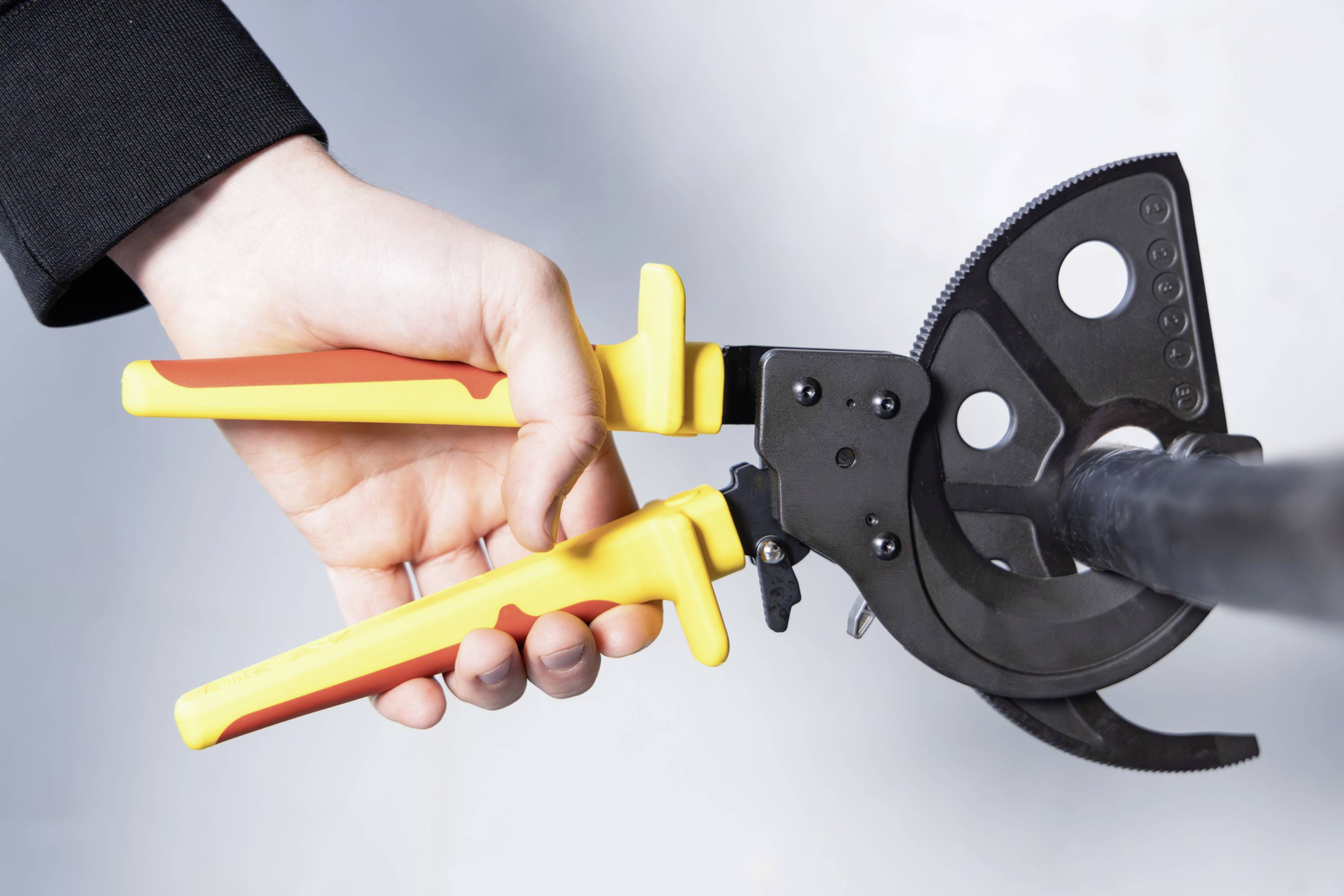 Wiha 46675 Kabelschneider Geeignet für (Abisoliertechnik) Alu- und Kupferkabel, ein- und mehrdrähtig 62mm 500mm²