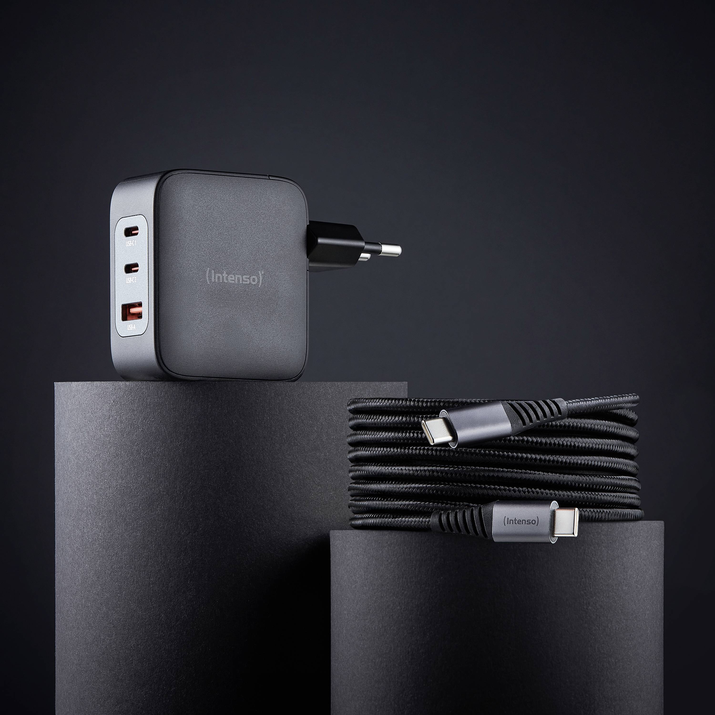 Intenso W100ACC+C520C black USB Ladegerät 100 W 2x USB-C®, 1x USB-A Schwarz