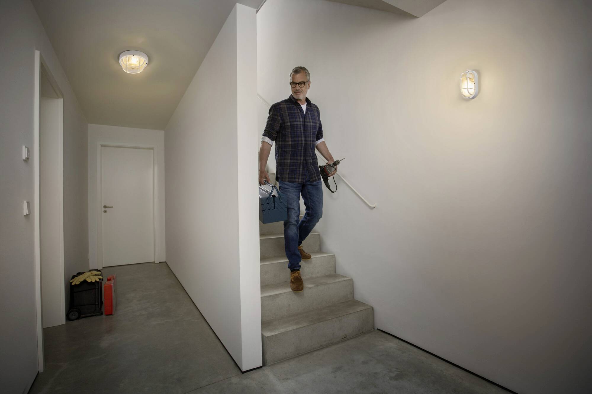 OSRAM HOMELIGHTING Bulkhead Essential Oval E27 White 4058075845565 Deckenleuchte, Wandleuchte Weiß