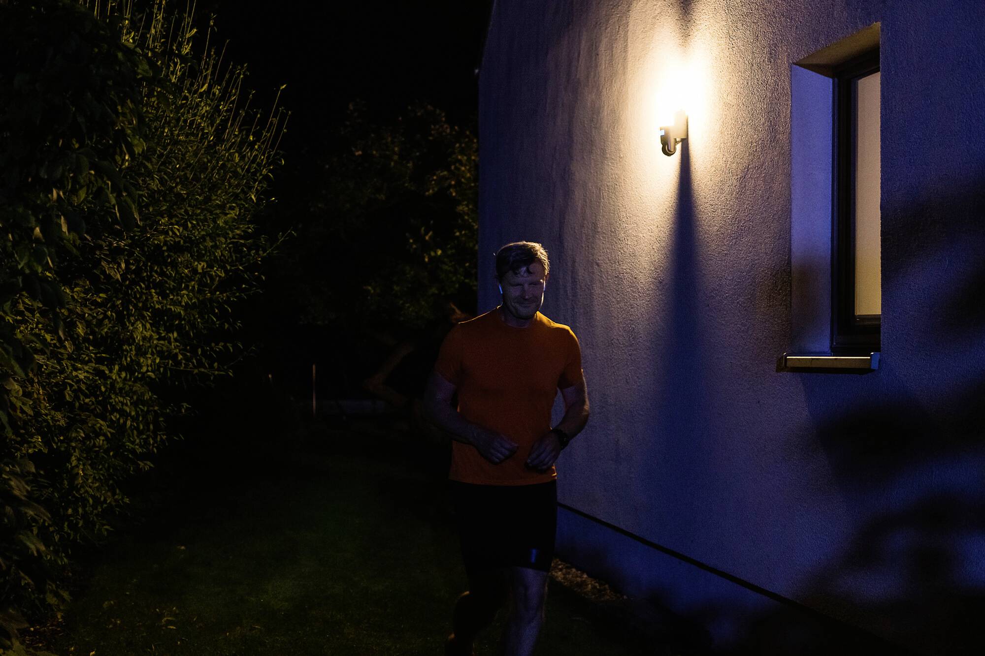 OSRAM HOMELIGHTING Smart+ Funk-Außenleuchte 16W Warmweiß