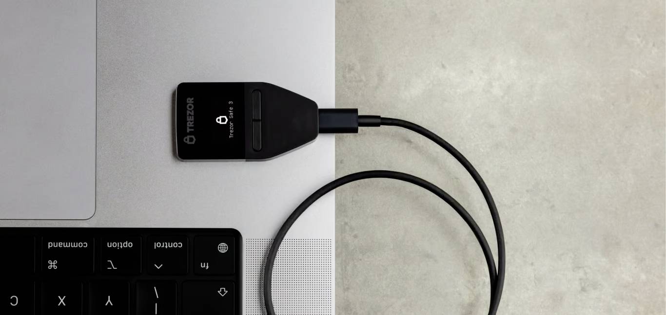 Trezor Safe 3 Hardware Wallet Schwarz 1 St. SLATS3CB0B1100