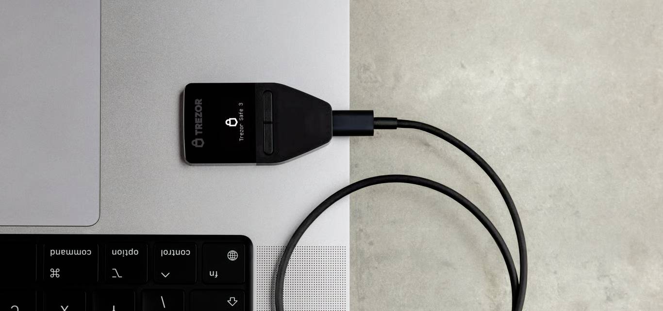 Trezor Safe 3 Hardware Wallet Rosa 1 St. SLATS3GR0B1100