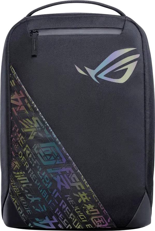 Ein schwarzer Rucksack mit einem bunten diagonalen Muster und einem Logo in der oberen rechten Ecke.