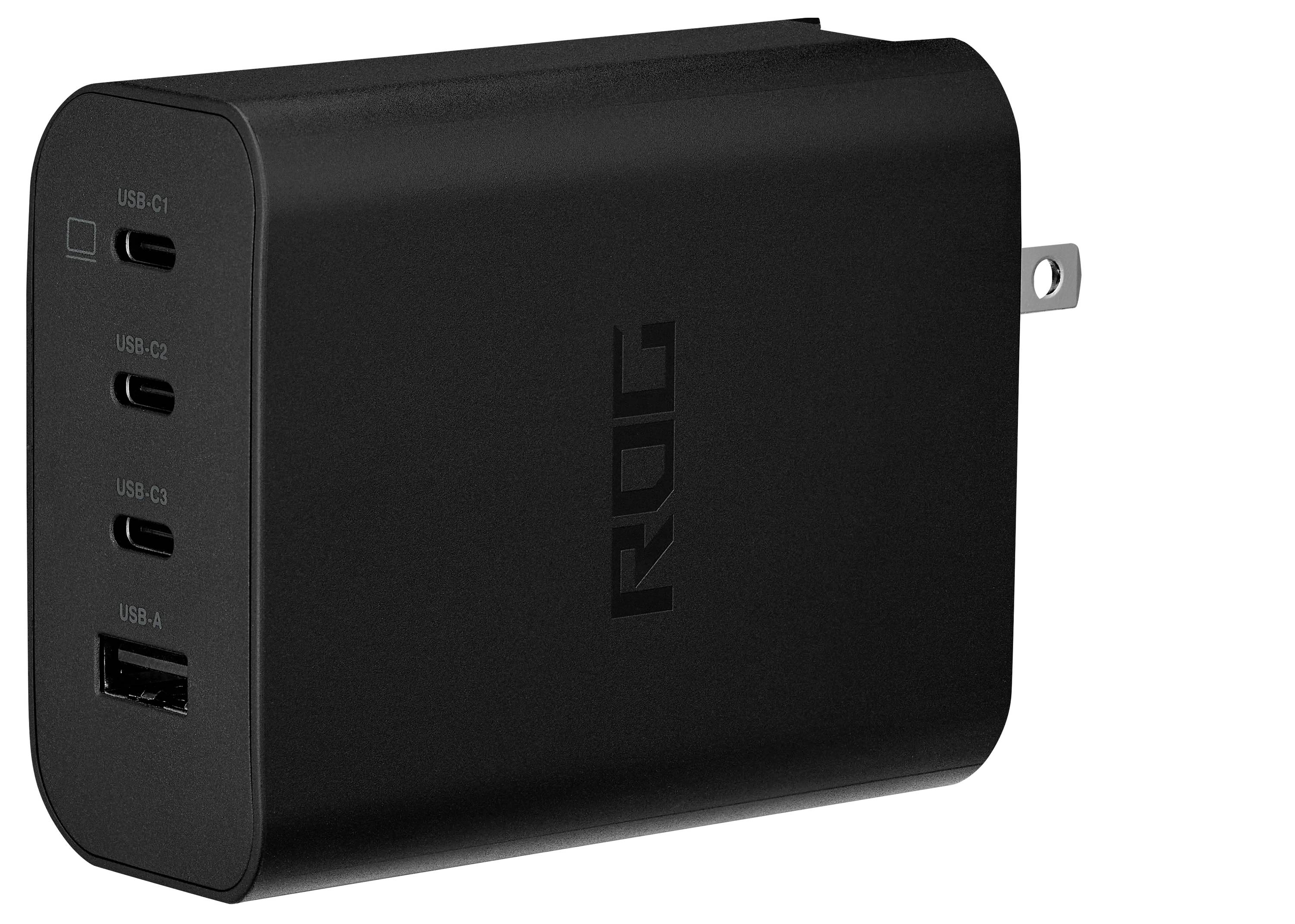 Ein schwarzer USB-Ladegerät mit vier Anschlüssen, beschriftet mit USB-C1, USB-C2, USB-C3 und USB-A. Er verfügt über einen zusammenklappbaren Stecker an der Seite.