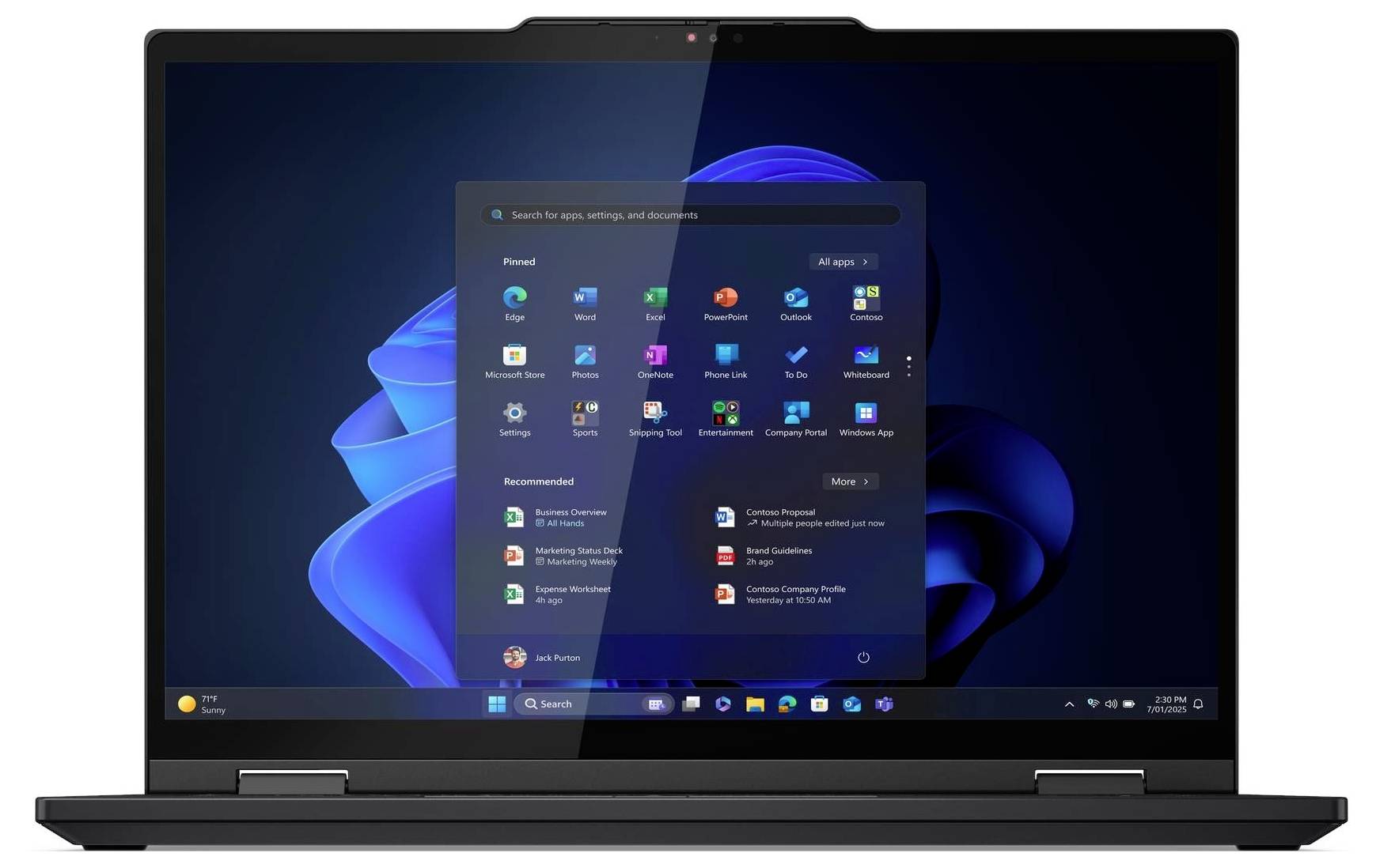 Ein Laptop, der das Windows 11 Startmenü auf dem Bildschirm zeigt. Das Menü präsentiert angeheftete Apps und empfohlene Elemente vor einem blauen Hintergrund.