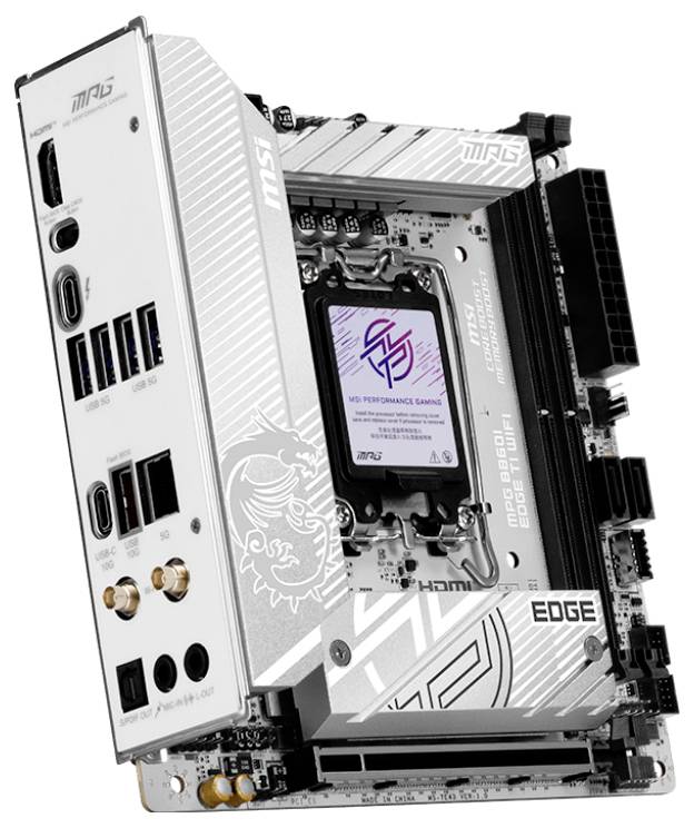 Eine silberne und schwarze Motherboard mit mehreren Anschlüssen und Steckplätzen, mit einer zentralen Komponente, die die Aufschrift 