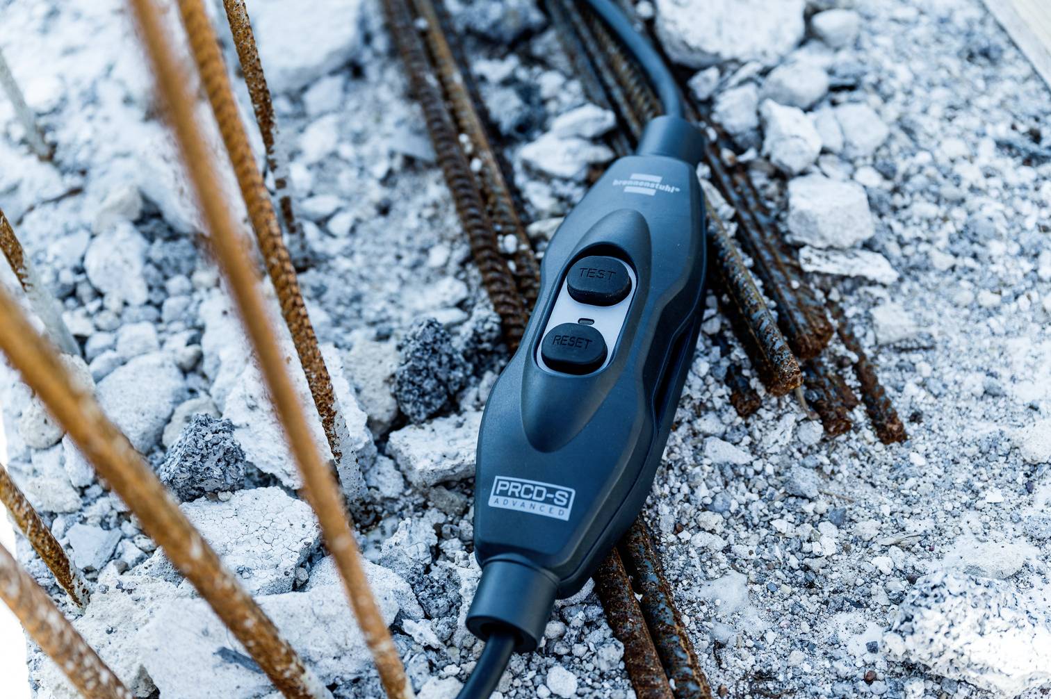 Brennenstuhl 1290680 Personenschutz-Zwischenschalter PRCD-S Schwarz, Grau IP55