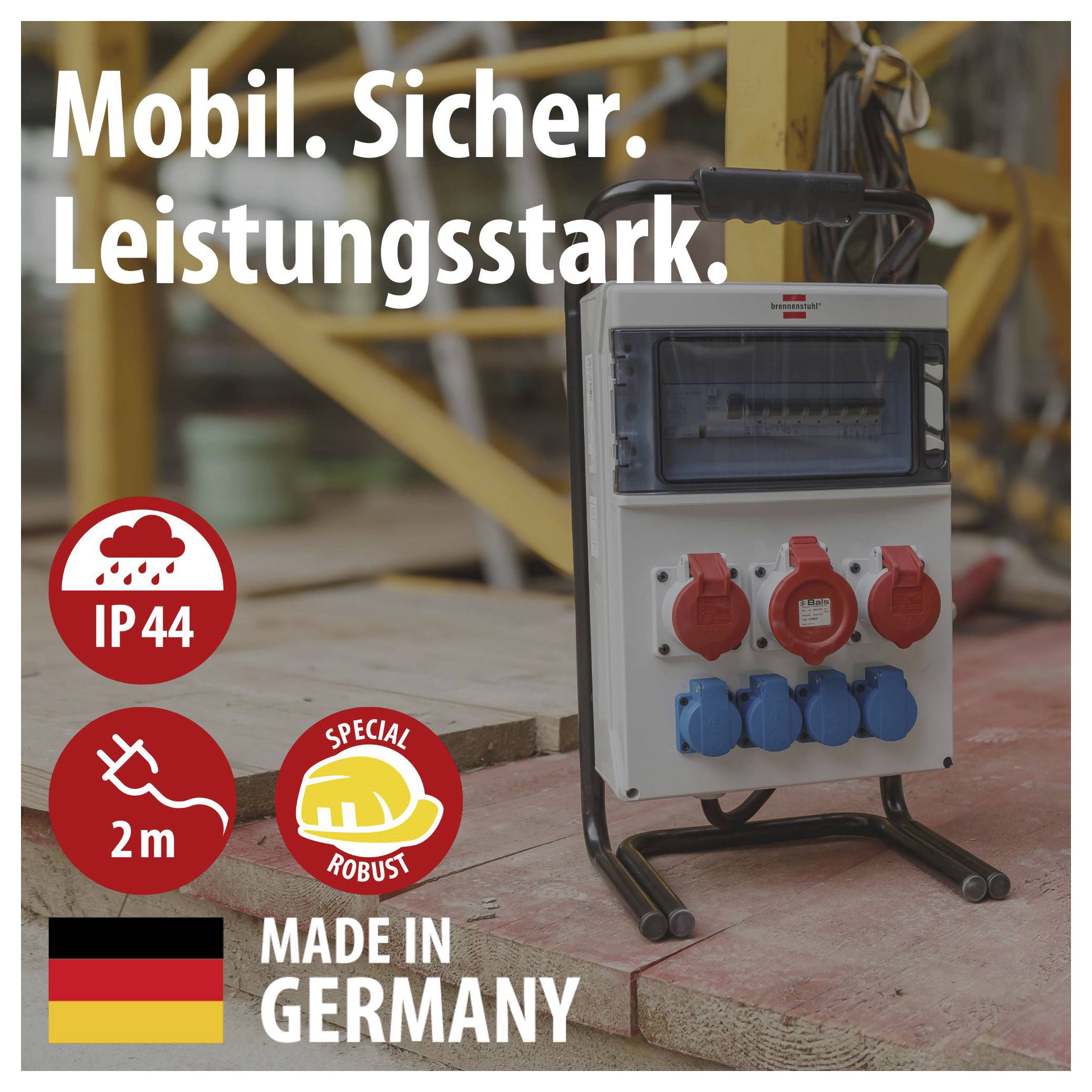 Mobiler, robuster Baustromverteiler mit IP44, 2 m Kabellänge und 'Made in Germany'-Hinweis.