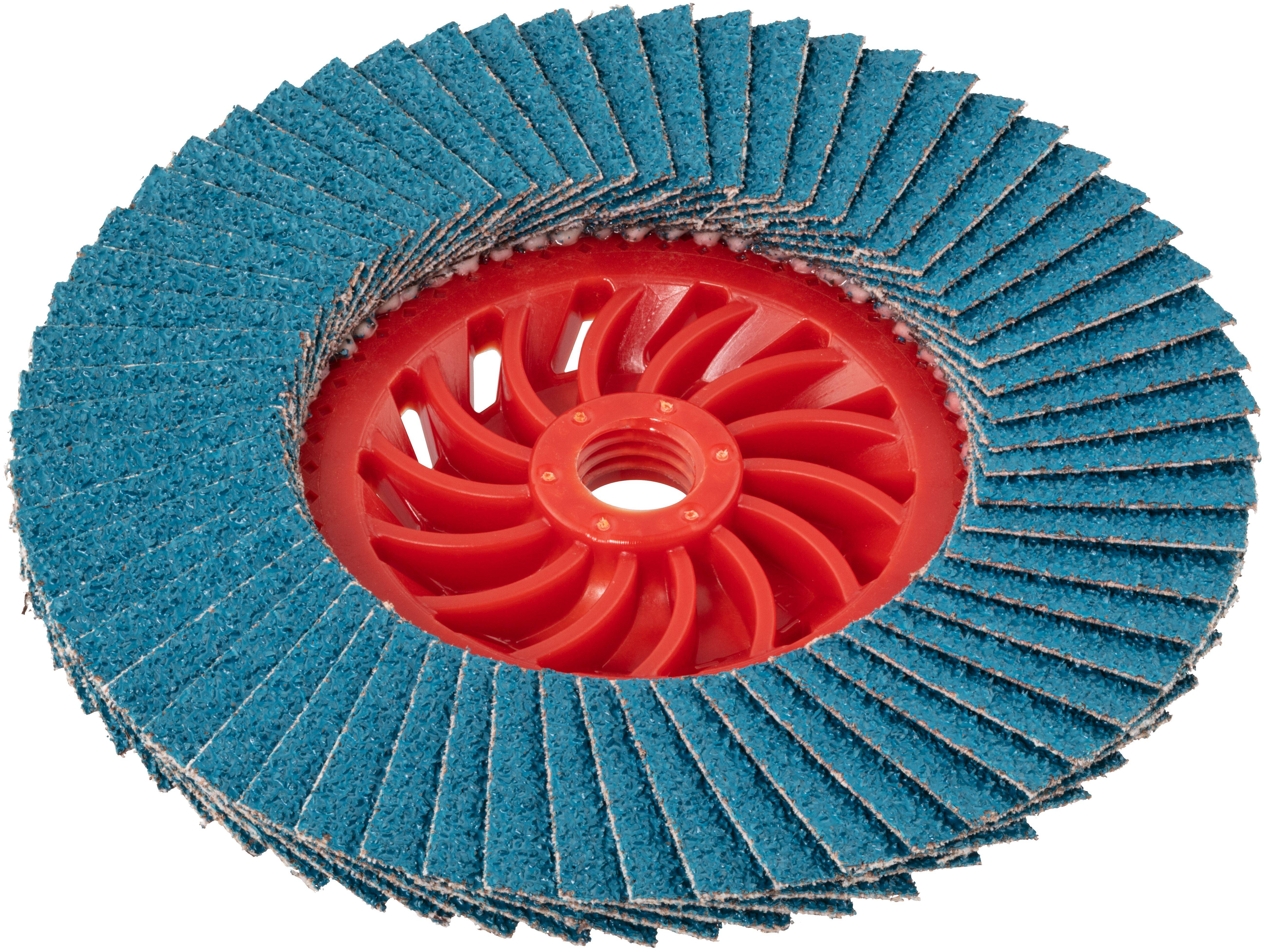 Eine blaue Lamellenschleifscheibe mit mehreren überlappenden Schleiflamellen, die um ein rotes Kunststoffrad angeordnet sind, zum Schleifen und Finish von Oberflächen.