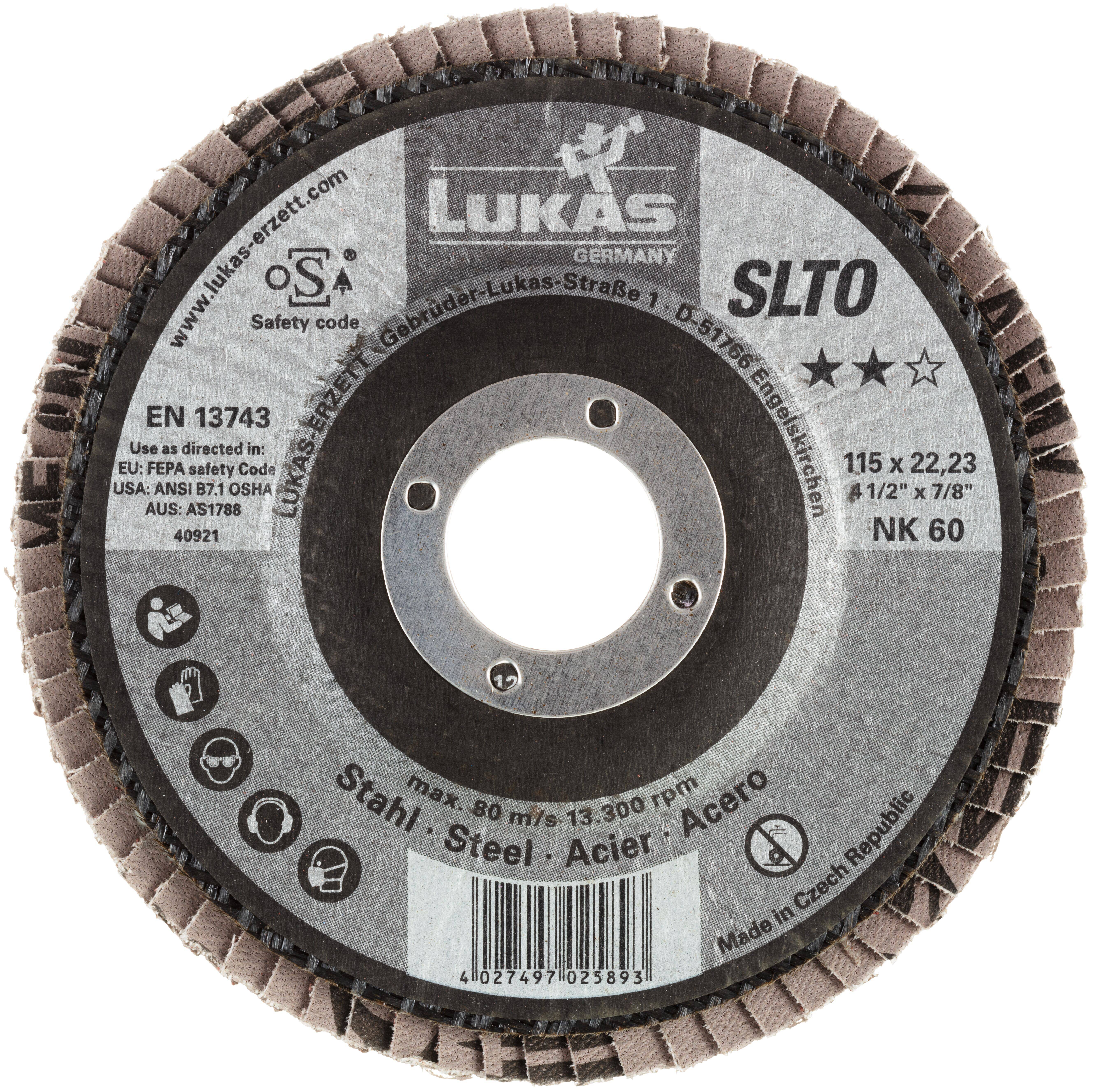 Ein Lamellenschleifscheibe mit der Beschriftung 'Lukas Germany SLTO', mit folgenden Spezifikationen: 115x22, 1/2x7/8 Zoll, NK 60, max 80 m/s, hergestellt in Tschechien.
