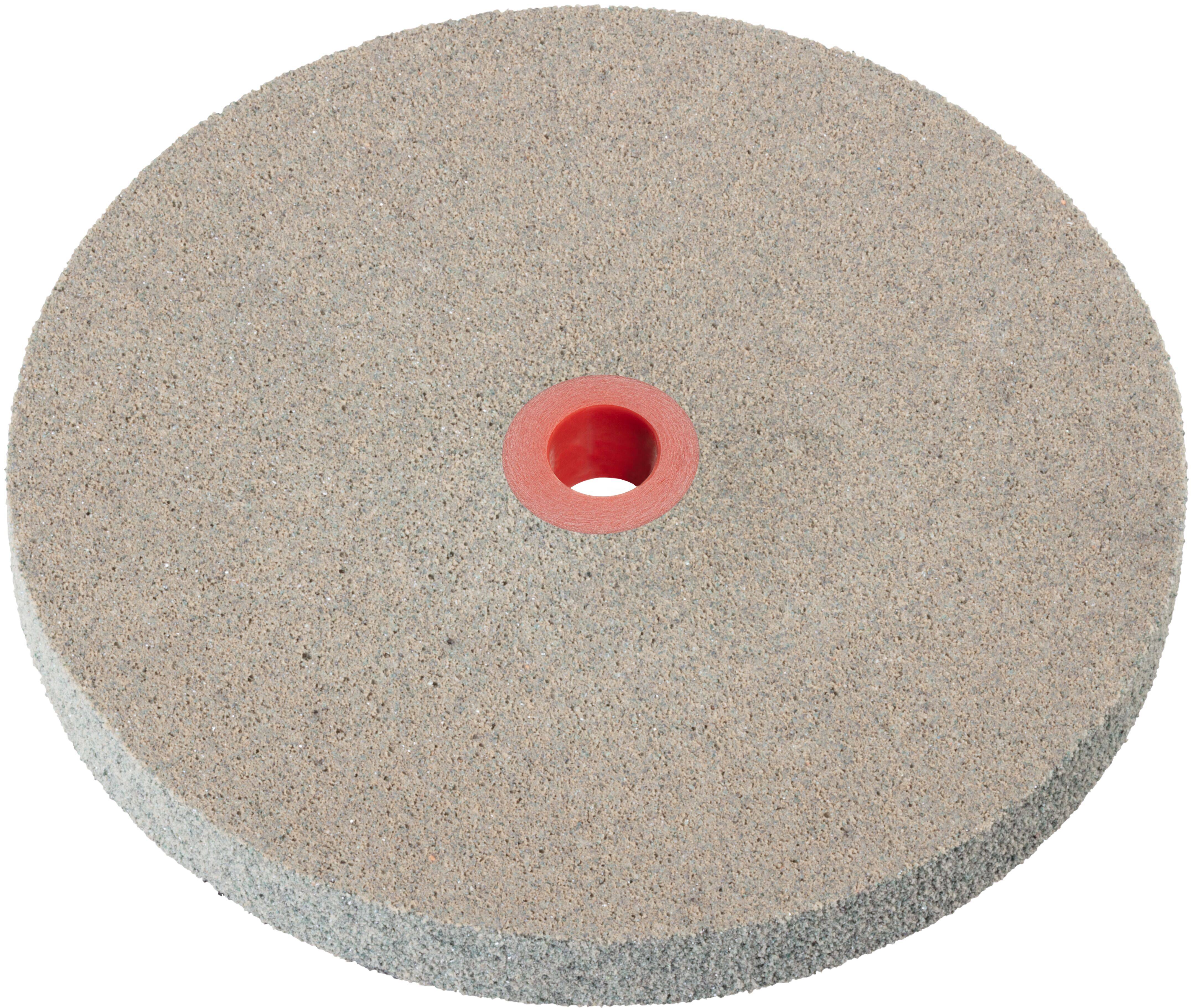 Ein rundes, flaches, graues Schleifrad mit roter Zentralbohrung, das zum Schärfen und Formen von Metallwerkzeugen verwendet wird.