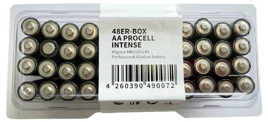 Ein Plastikbehälter mit 48 AA Procell Intense Professional-Alkalibatterien, gekennzeichnet mit '48ER-BOX AA Procell Intense' und einem Barcode.