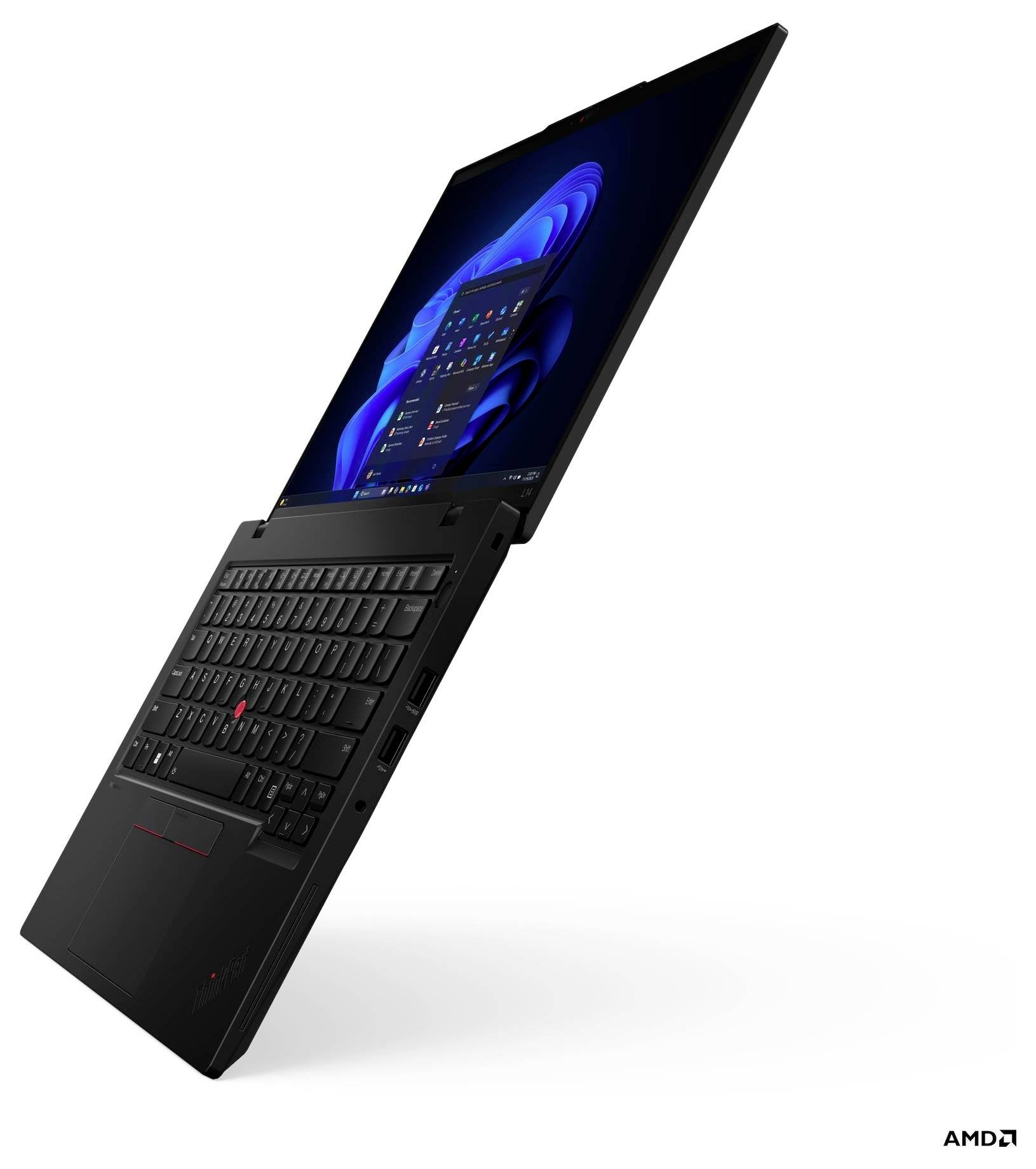 Ein schlanker, schmaler schwarzer Laptop, der eine lebendige Betriebssystemoberfläche zeigt. Der Laptop ist geneigt und gibt Einblicke in die Tastatur und das Belüftungsdesign.