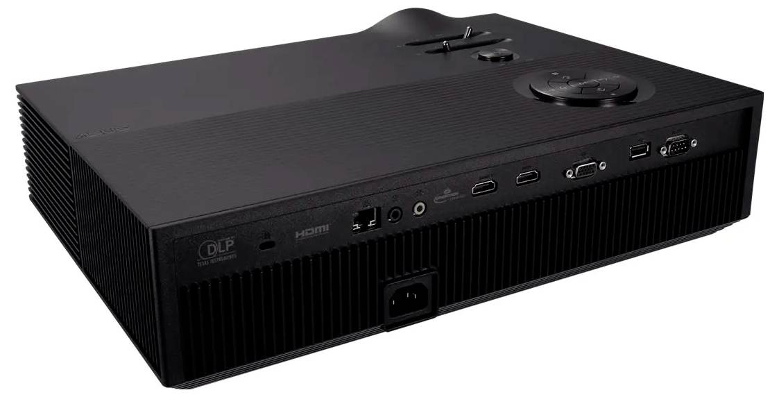 Schwarzer Projektor mit mehreren Anschlüssen, einschließlich HDMI, USB und Audio.