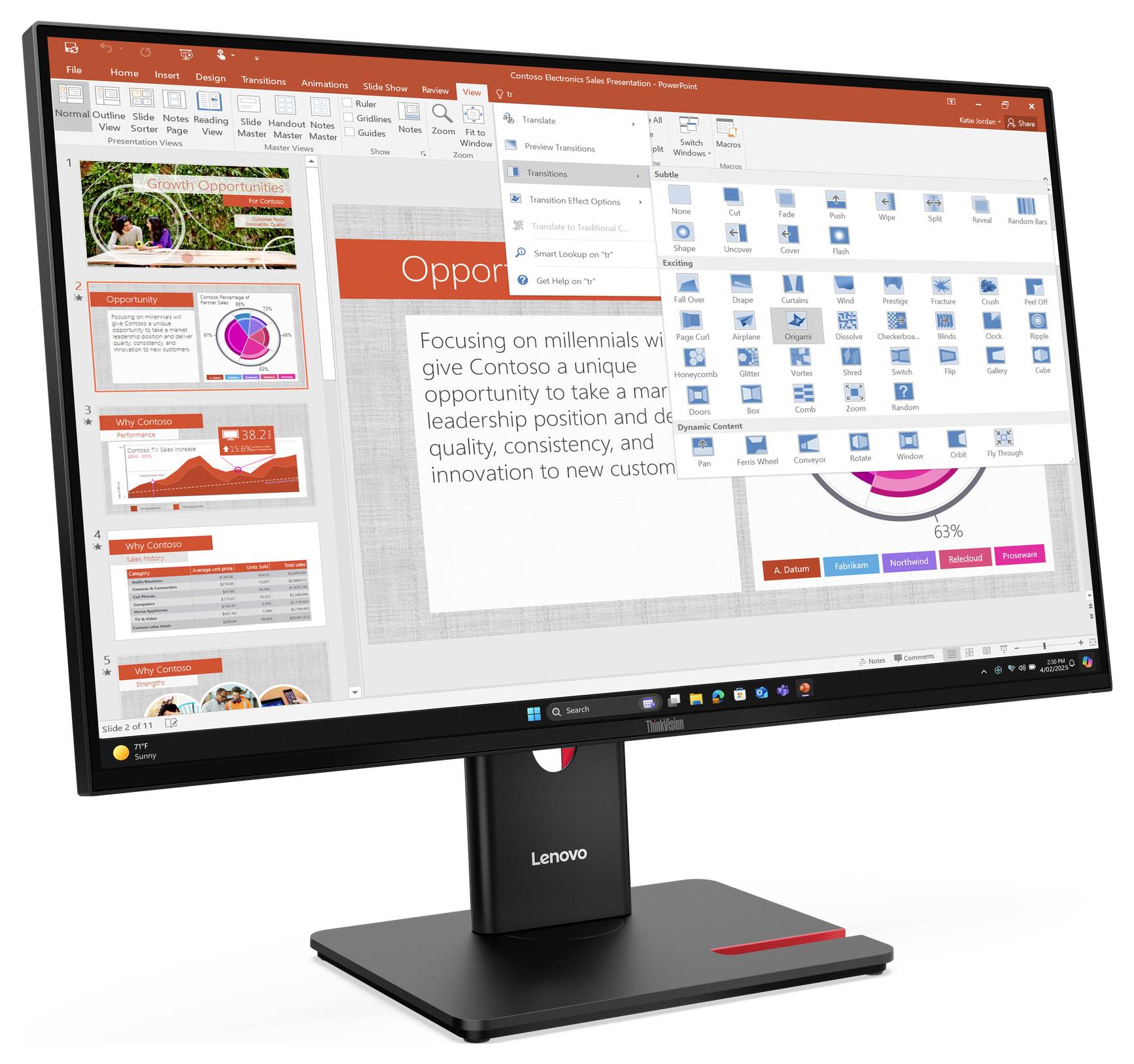 Ein Lenovo-Monitor, der eine PowerPoint-Präsentation mit Folien zeigt, die auf Geschäftschancen, Grafiken und Übergangstools fokussiert sind.