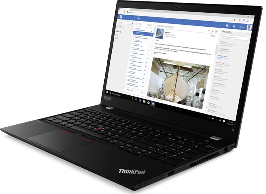 Ein schwarzer Laptop, der in einem Winkel geöffnet ist und eine E-Mail mit Text und einem Bild eines im Bau befindlichen Bootes auf dem Bildschirm zeigt.