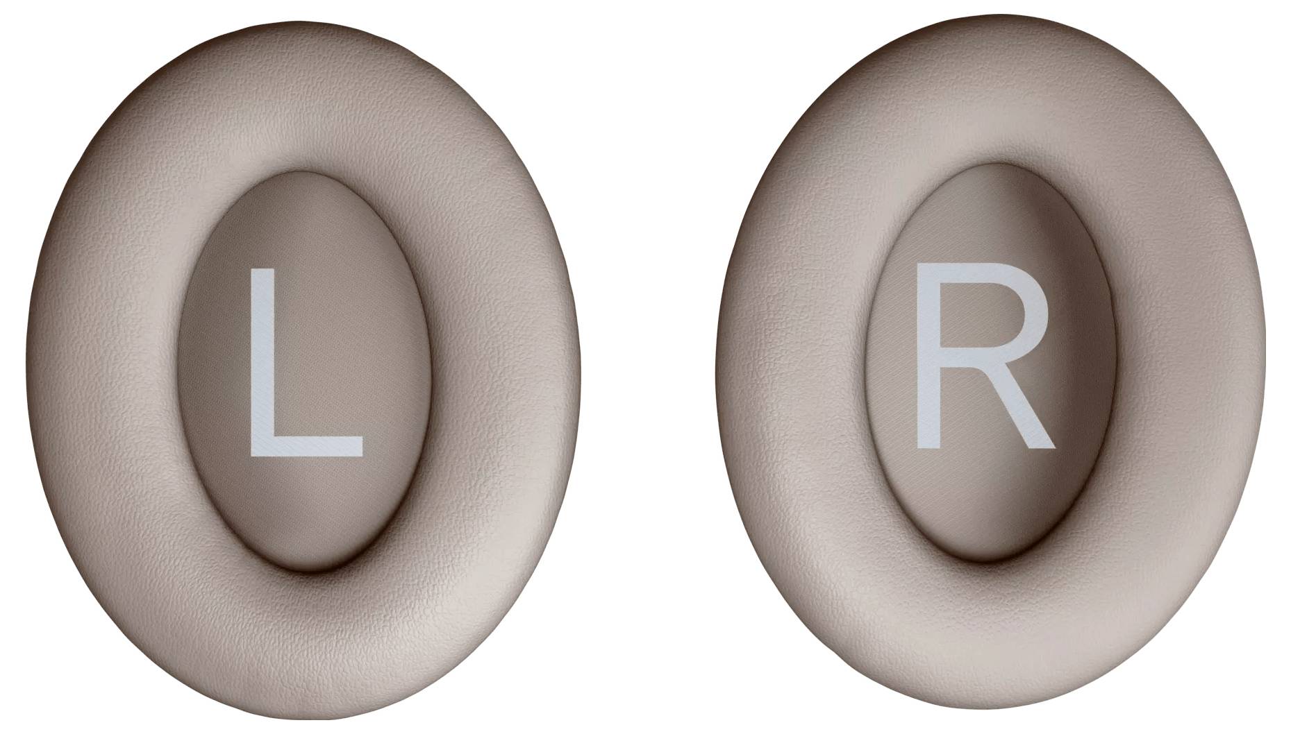 Zwei beige Kopfhörer-Ohrpolster, die mit 'L' für links und 'R' für rechts markiert sind und somit ihre jeweiligen Seiten kennzeichnen.