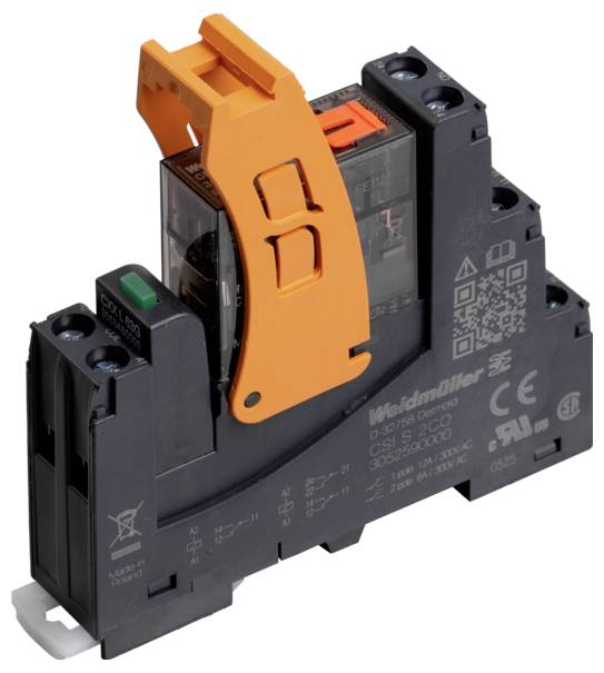Ein schwarzes Weidmüller Relaismodul mit einem orangefarbenen Hebel, versehen mit Markierungen und Zertifizierungen auf seinem Gehäuse.