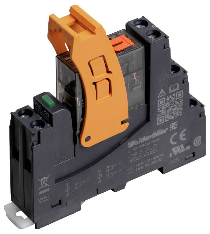 Ein industrielles Relaismodul mit schwarzer Grundplatte und orangefarbener Hebelvorrichtung, verwendet für elektrische Anwendungen, mit sichtbaren Logos und Zertifizierungszeichen.