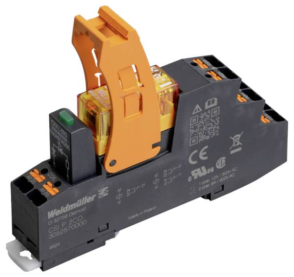 Ein schwarzes und orangefarbenes elektrisches Relaismodul mit beschrifteten Anschlüssen und einer transparenten orangefarbenen Abdeckung, das in automatisierten Systemen verwendet wird.