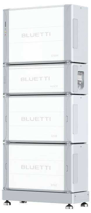 Gestapeltes modulares Batteriesystem mit vier Einheiten, beschriftet mit 'BLUETTI'.
