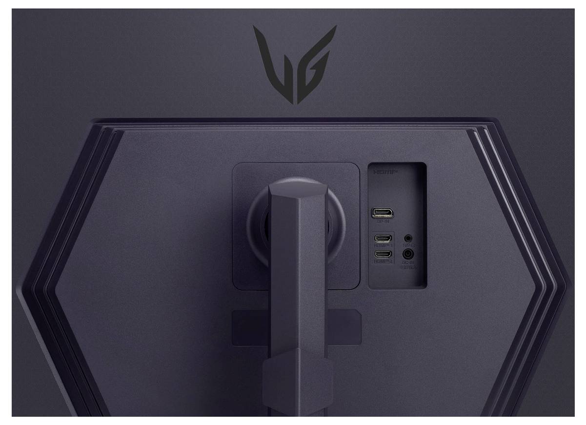 Rückansicht eines Computermonitors mit Anschlüssen, darunter USB und HDMI, und einem charakteristischen Logo oben.