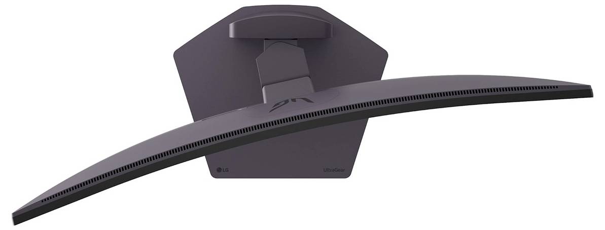 Ein gekrümmter Monitor, von hinten betrachtet, auf einem Ständer montiert, mit sichtbaren Lüftungsschlitzen und Markenbeschriftung.