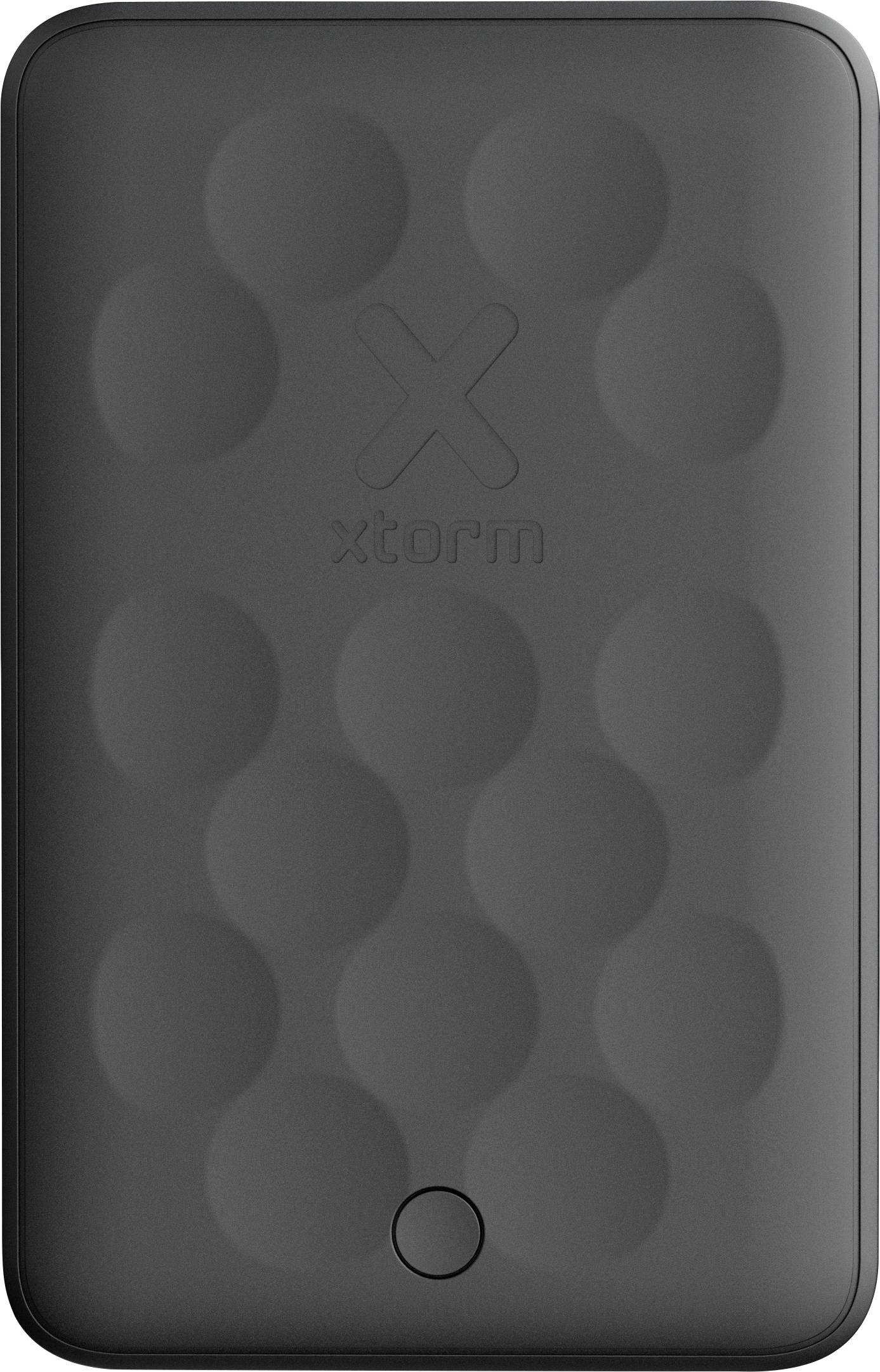Ein schlanker schwarzer Xtorm Powerbank mit strukturiertem, kreisförmigem Muster. Der Markenname ist an der Oberfläche nahe der oberen Mitte eingeprägt.