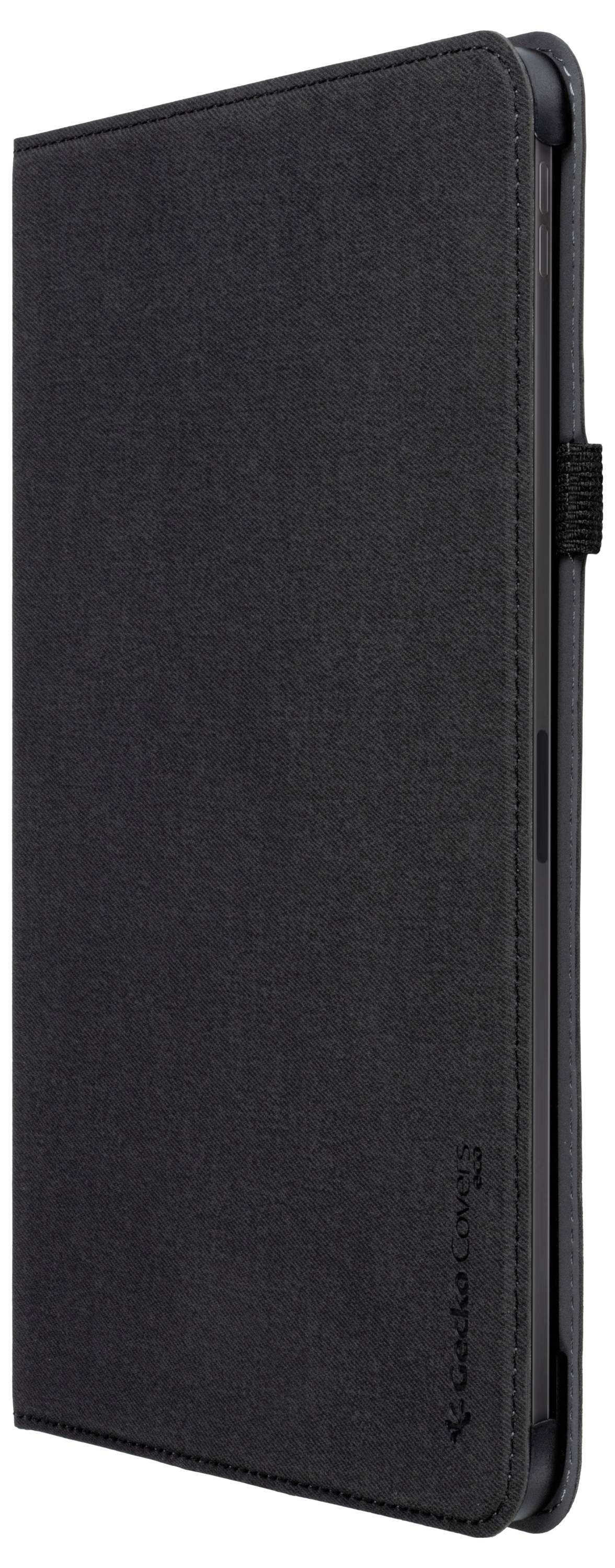 Ein geschlossenes schwarzes Tablet-Etui mit einem strukturierten Stoffbezug, von der Seite betrachtet, mit einem dezenten, geprägten Markenlogo nahe der Kante.