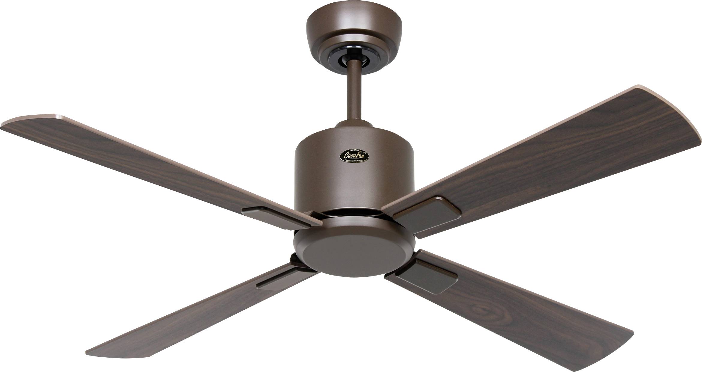 Ein brauner Deckenventilator mit vier Holzflügeln und einem einfachen, modernen Design.