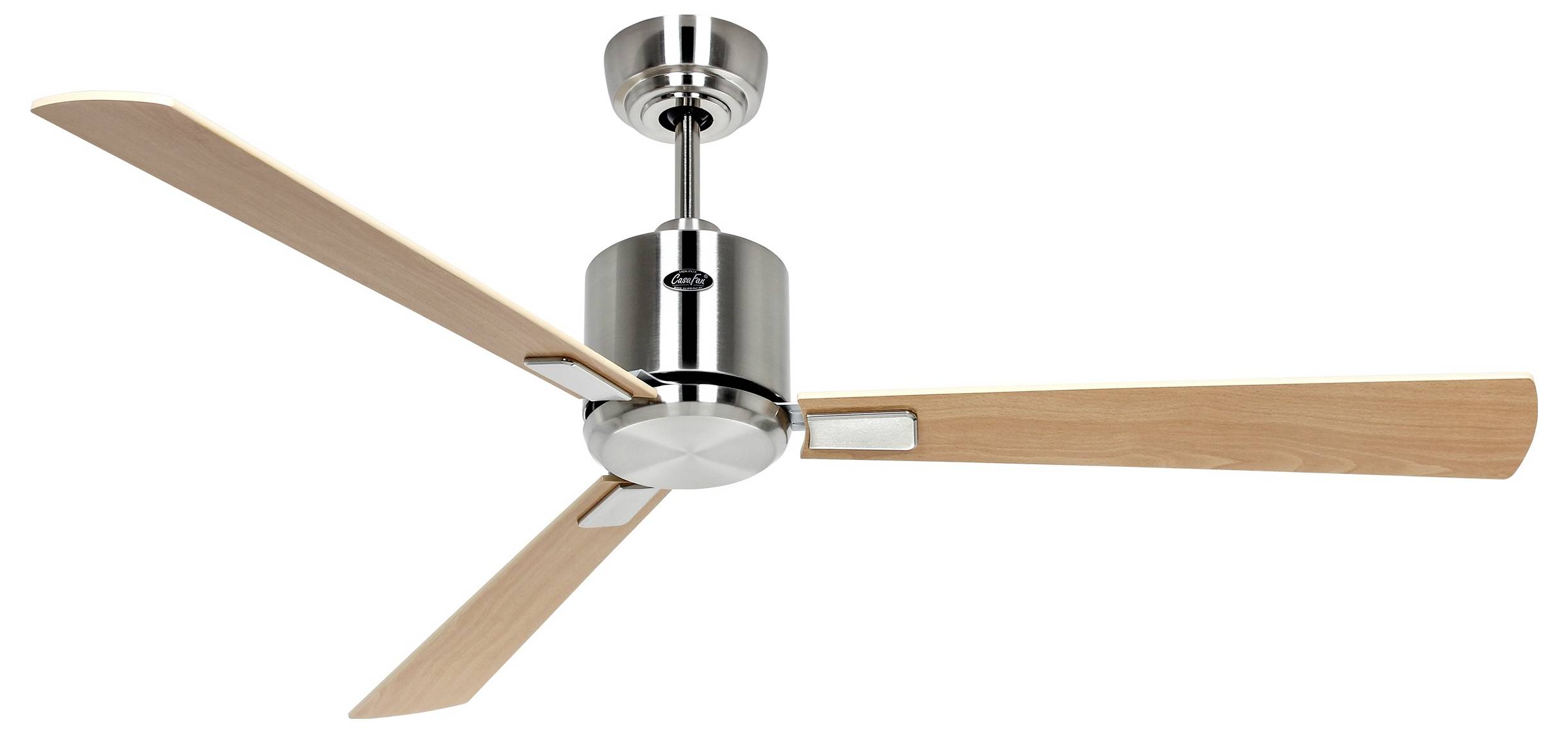 Ein moderner Deckenventilator mit einem eleganten Metallgehäuse und drei Holzflügeln.