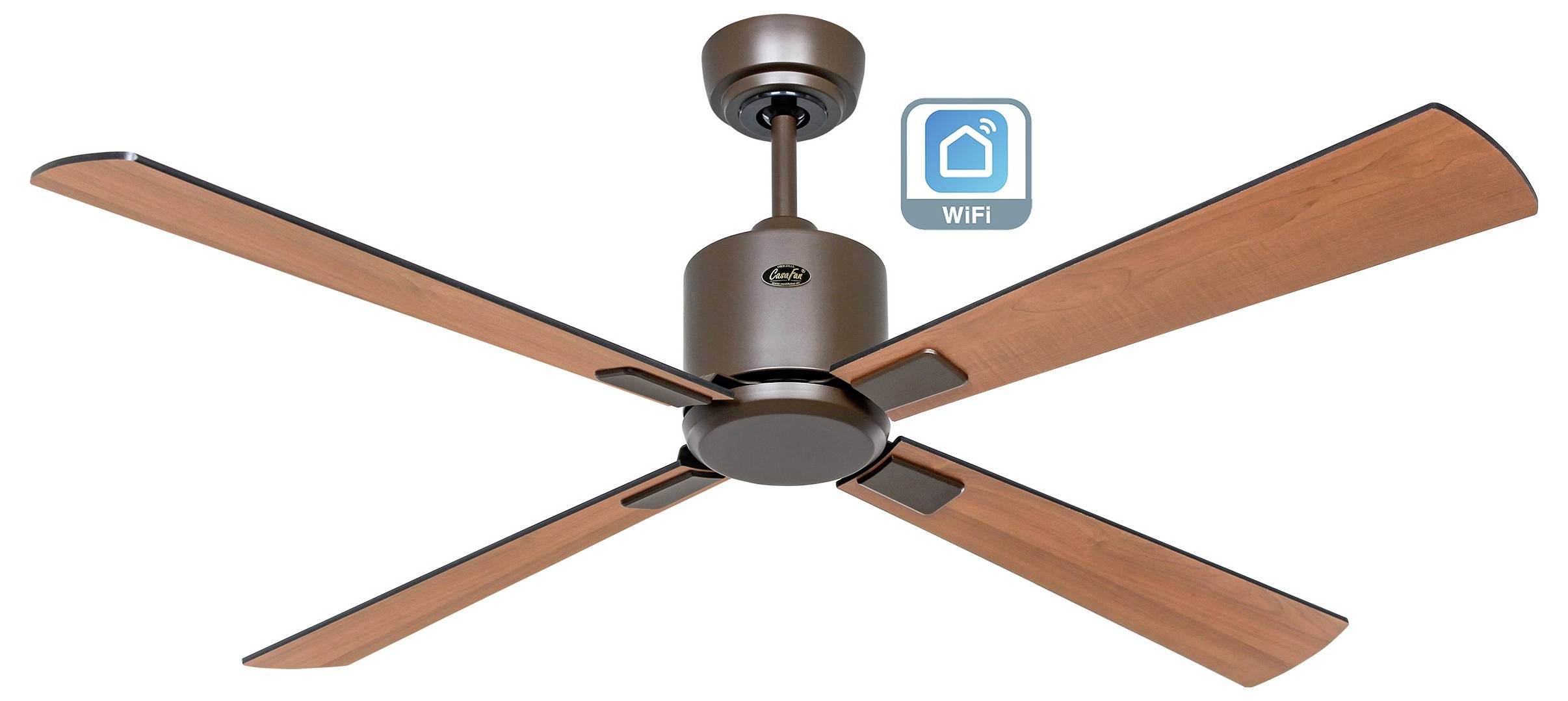 Deckenventilator mit vier Holzflügeln und einer Fernbedienung mit WLAN-Funktionssymbol, was auf die Integration intelligenter Technologie hindeutet.