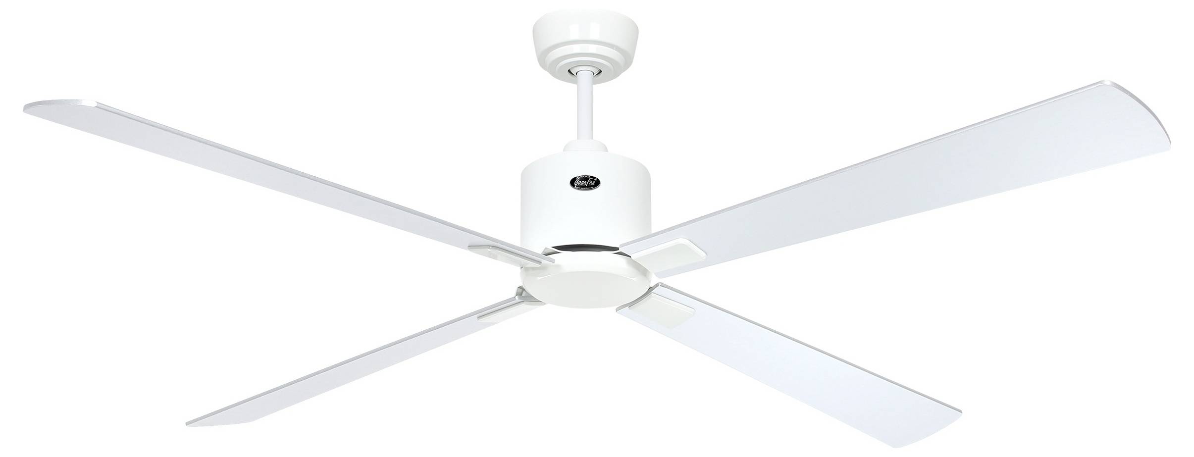 Ein weißer Deckenventilator mit vier Flügeln, gezeigt vor einem schlichten Hintergrund, der seine Design- und Stilmerkmale verdeutlicht.